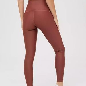 Offline Hip Gloss Super High Waisted Legging
